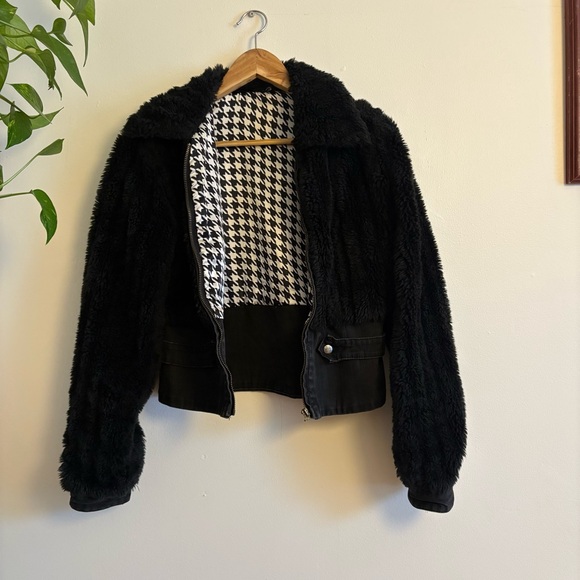 Y2K Foxy Jeans faux fur cropped jacket ( S-XS) - Picture 3 of 4